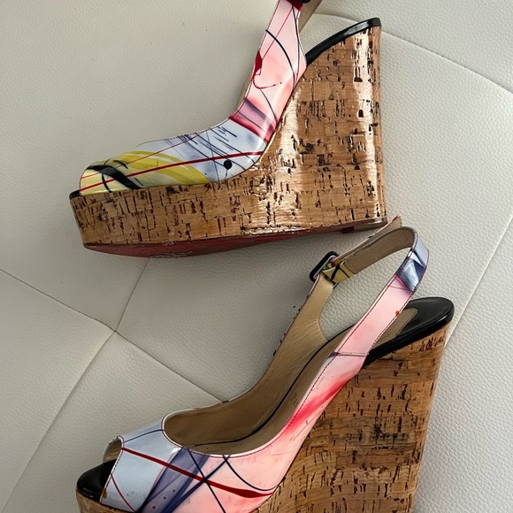 Sandals - Picture 2 of 4